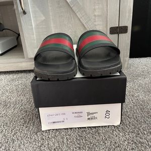 Gucci slides